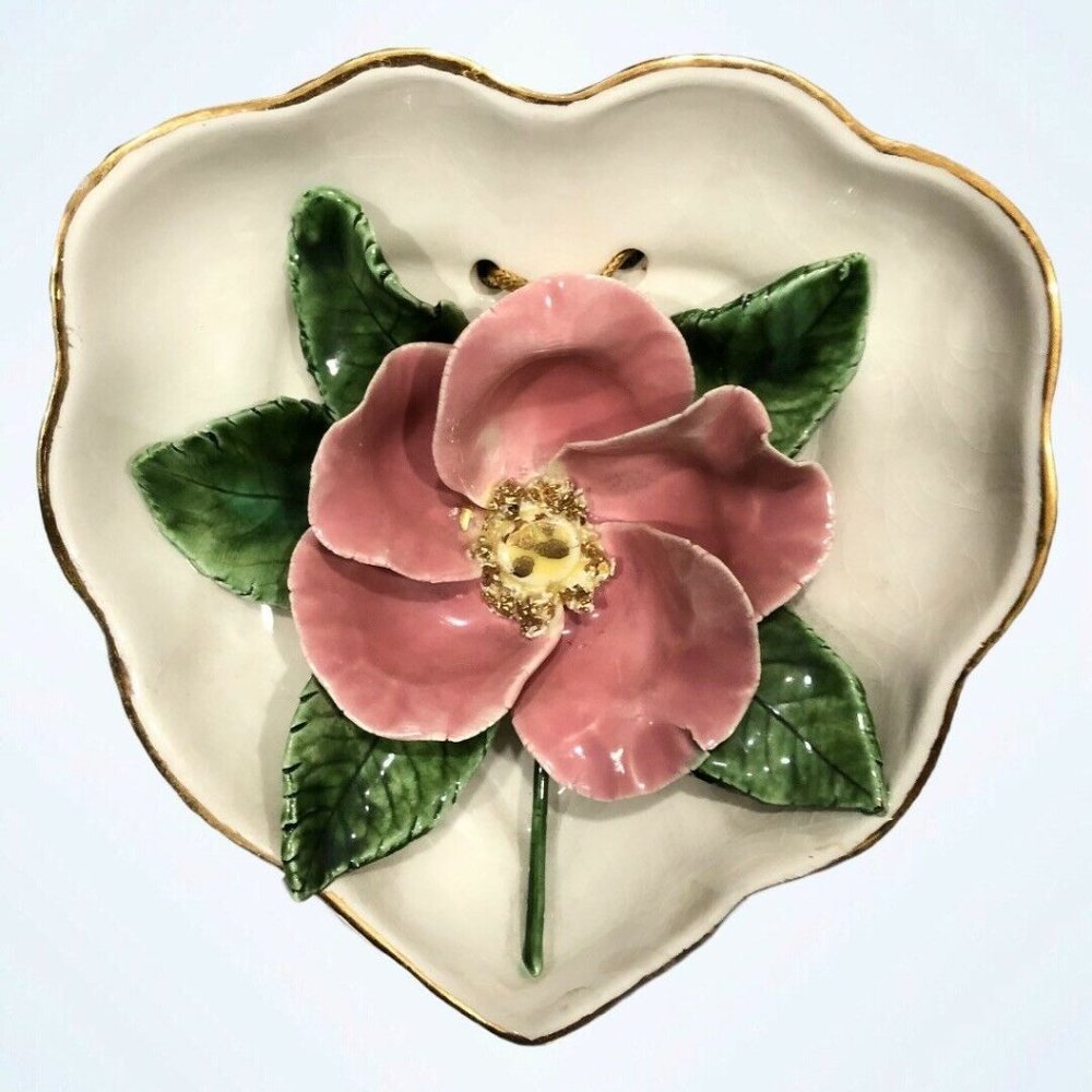 Heart Shaped Porcelain 5” Majolica Rose Wall Hanging - Picture 1 of 9